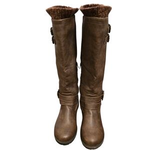 Just Fabulous autumn boots, size (approximately 8), brown color.